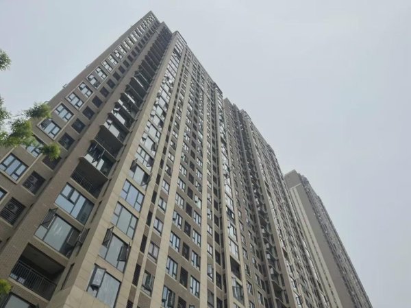 红牛配资 不再棚改？住建部14字明确，2025年起，20年的老房子统一这样处理